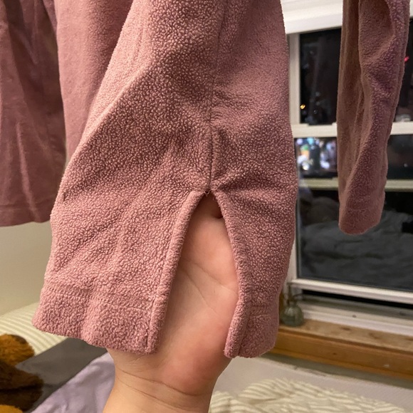 Pink fleece quarter zip up. Fits like a larger medium - Picture 4 of 4